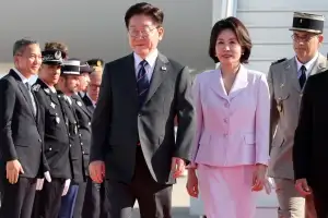 이 대통령 지지율 37.4%, 8주 연속 하락…민주 41.8%·국힘 37.6%