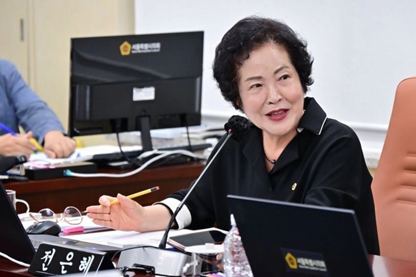 제339회 임시회 교통위원회 업무보고에서 질의하는 전은혜 의원. 서울시의회 제공