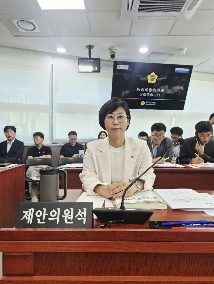 ▲ 7일 열린 제393회 임시회 농정해양위원회 회의에서 발언중인 이은미 의원(사진=경기도의회)