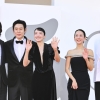 “완벽하게 압도적” 6분 기립박수… ‘가능한 사랑’에 빠진 베네치아