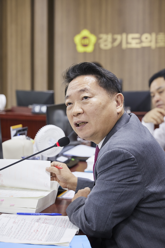 방성환 경기도의원 “AI 예산 47억 삭감…AI국, 재정 기조에 순응만 해선 안 돼”