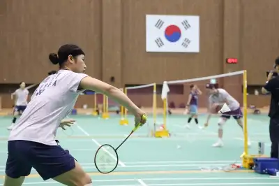 thumbnail - 안세영 “나고야에서 애국가 울려 퍼지게 하겠다”…AG 연속 2관왕 스매시