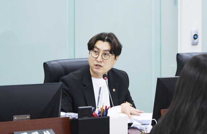 우현욱 경기도의원, 최중증 발달장애인 지원 예산 감액 지적...인력이 없다는 게 감액 이유가 될 수 없어
