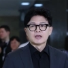 “최재성” 통화 녹취록 또 공개… 한동훈 활약에 속내 복잡한 野