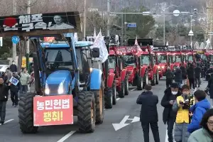 [김정인의 역사프리즘] 시민사회는 왜 항상 ‘위기’일까