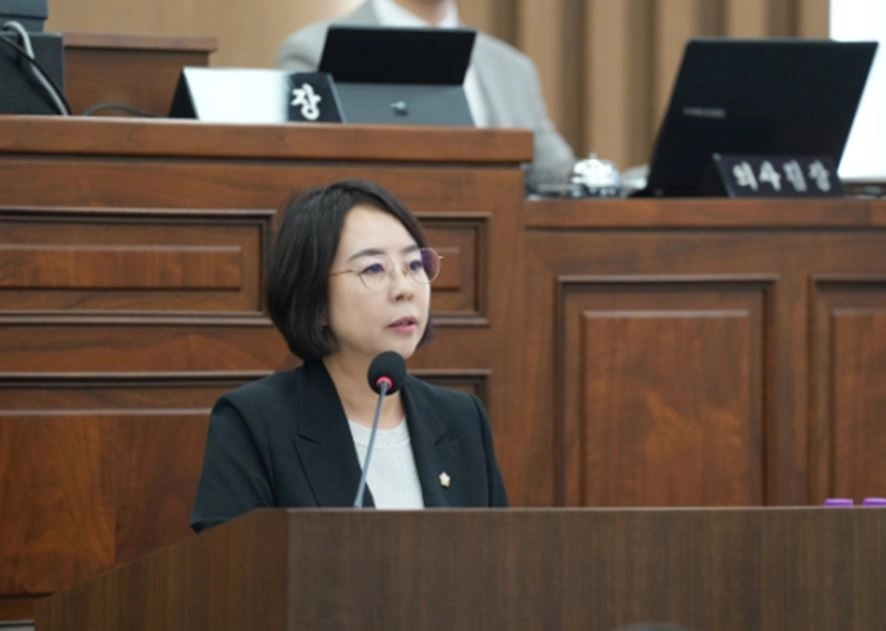 하남시의회 오지연 의원이 지난 8일 하남시의회 본회의장에서 5분 자유발언을 하고 있다. 하남시의회 제공