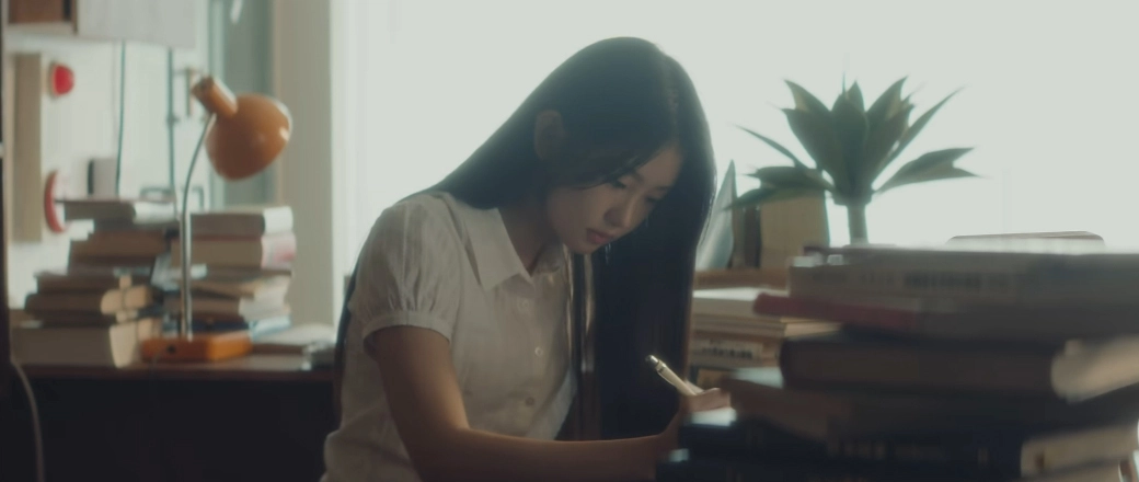 사진=‘스파클’ 뮤직비디오 캡처