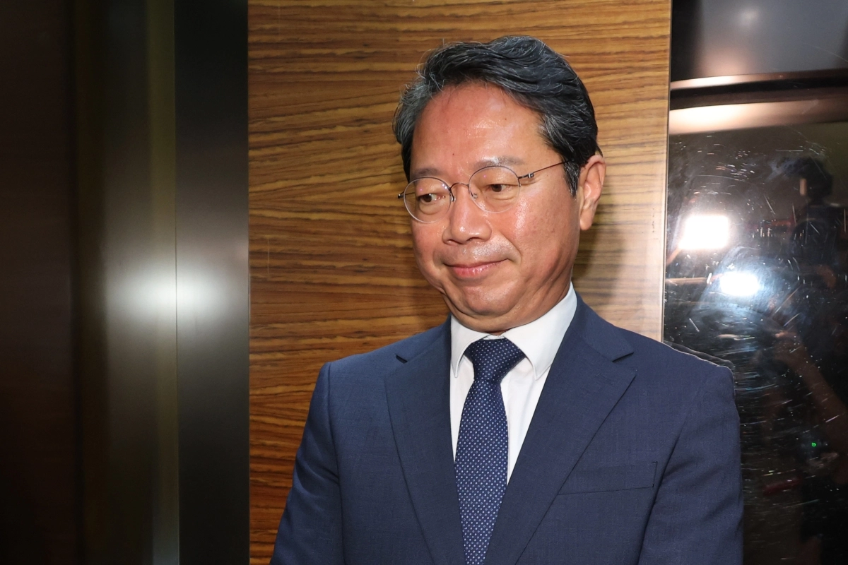 김승원 법무부 장관 후보자가 지난 8일 서울 종로구 적선현대빌딩에 마련된 인사청문회 준비 사무실로 출근하고 있다. 2026.9.8 연합뉴스