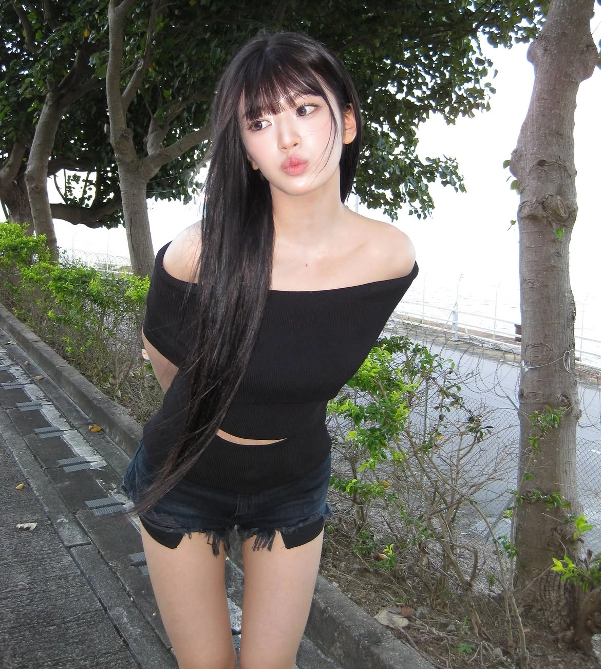 사진=안유진 인스타그램 캡처