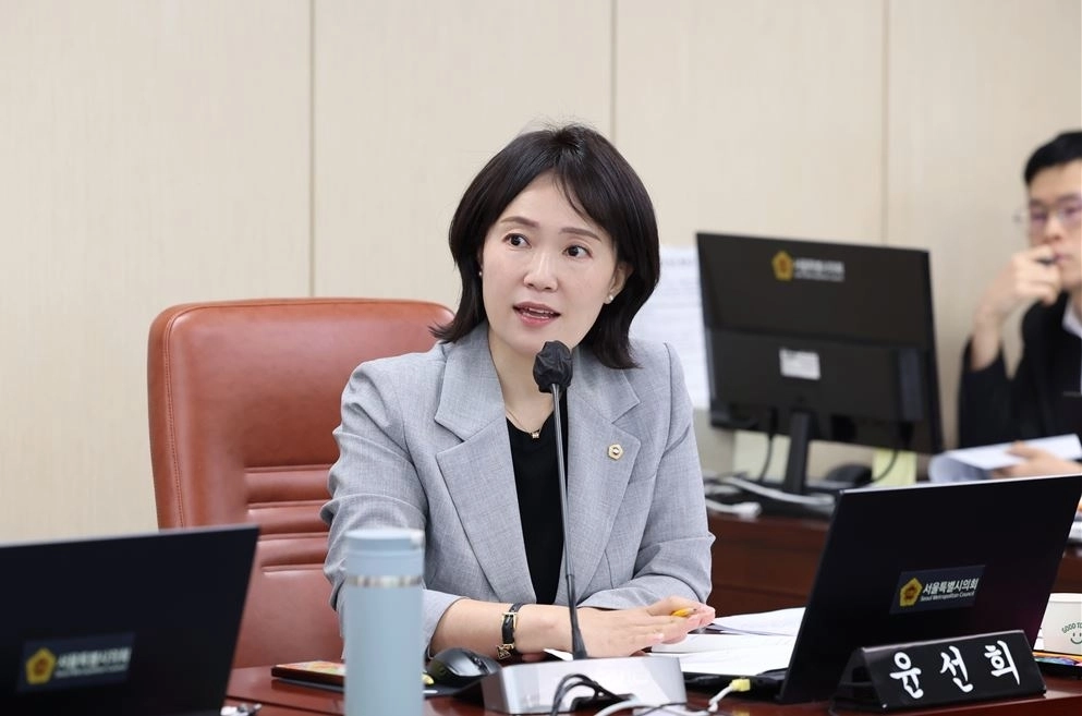 지난 8일 열린 제339회 임시회 제1차 예산결산특별위원회 서울시교육청 소관 질의에서 발언중인 윤선희 부위원장. 서울시의회 제공