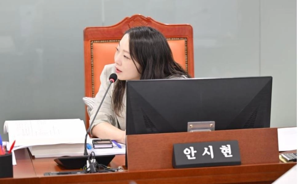 ▲ 지난 7일 2026년도 제2회 추가경정예산안 심사에서 질의하는 안시현 의원(사진=경기도의회)
