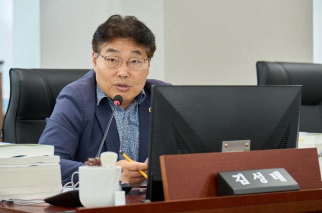 김성태 경기도의원 “몇 달 만에 뒤집히는 예산, 누가 믿겠나… 농정예산 재정난 희생양 돼선 안 돼”