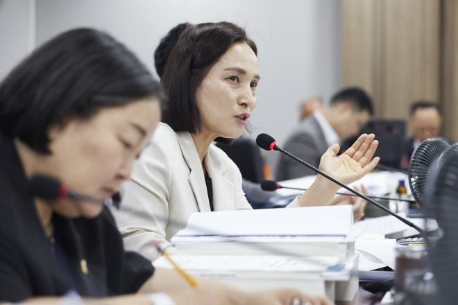 신명순 경기도의원, 소상공인 예산 무더기 삭감에 “현장 목소리 외면한 처사” 질타