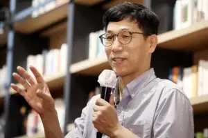 진중권 “새천년 NHK 오빠 둘이 주가조작 사건 덮으려…김승원 편들지 마시라” 김민석·송영길 저격