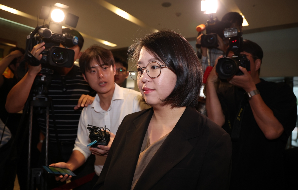 용혜인 성평등가족부 장관 후보자가 9일 서울 서대문구에 마련된 인사청문회 준비 사무실로 출근하고 있다. 2026.9.9 공동취재