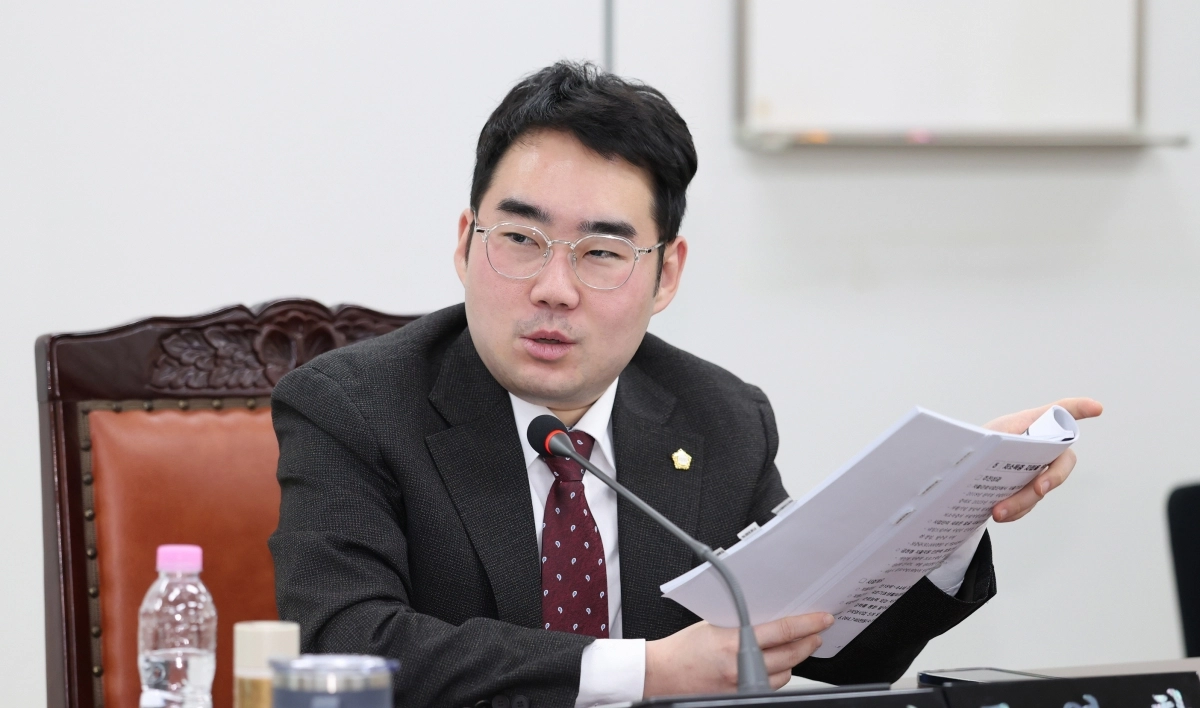 고영찬 금천구의원이  ‘경로당 주5일 중식 제공 사업’의 운영 실태를 점검, 어르신의 식사권을 실질적으로 보장하는 방향으로 정책을 전환해야 한다고 밝혔다. 사진: 고영찬 의원 제공.