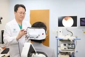 “중이염으로 20년 넘게 난청 겪어도 인공와우 통해 청각 회복”