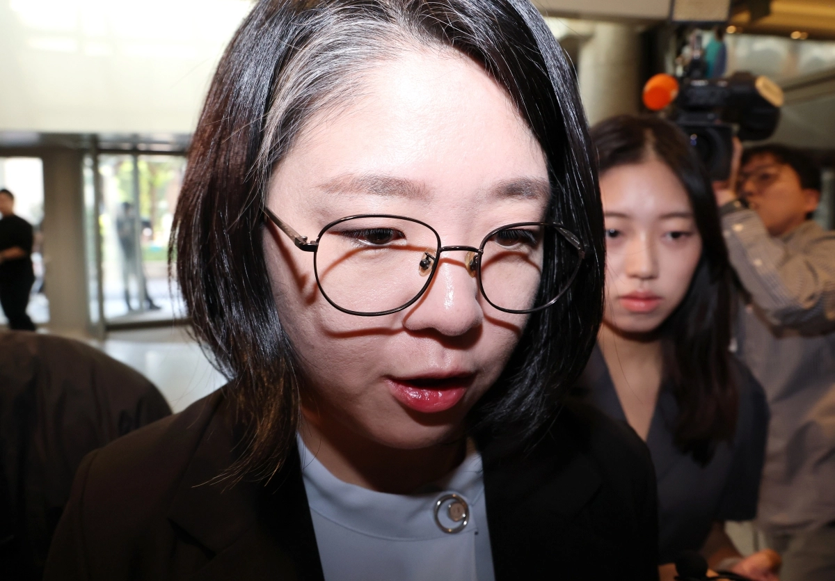 용혜인 성평등가족부 장관 후보자가 지난 11일 서울 서대문구에 마련된 인사청문회 준비 사무실로 출근하고 있다. 2026.9.11. 연합뉴스