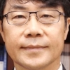 재제청 충돌에… 김성수 “서로의 권한 존중해야”