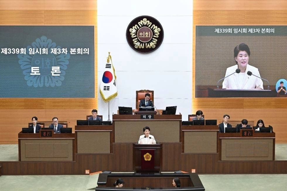 지난 11일 ‘서울시 장애인고용촉진 및 직업재활 지원 조례 일부개정조례안’ 찬성토론에 나선 김명희 의원. 서울시의회 제공