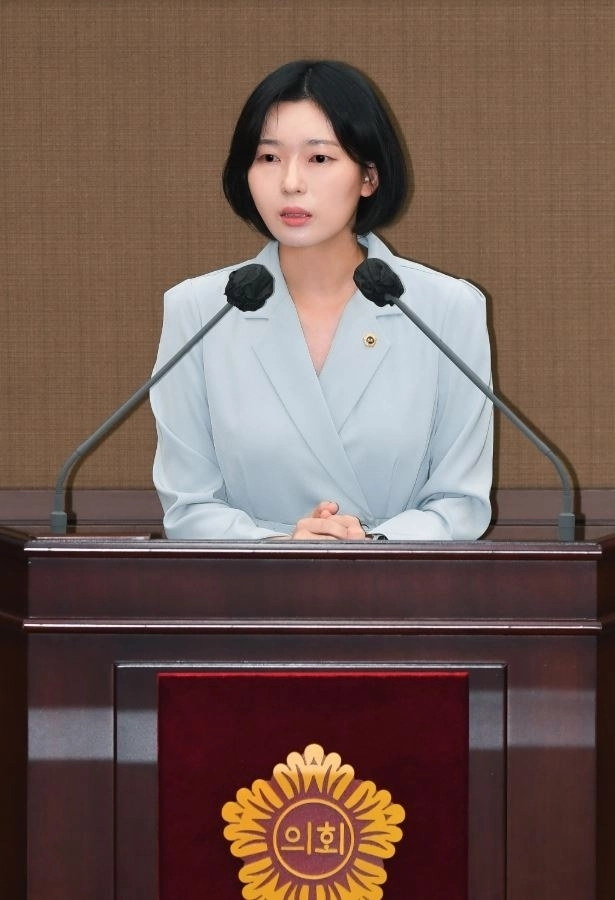 지난 11일 열린 제339회 임시회 제3차 본회의에서 5분 자유발언을 하는 이앤애 의원. 서울시의회 제공