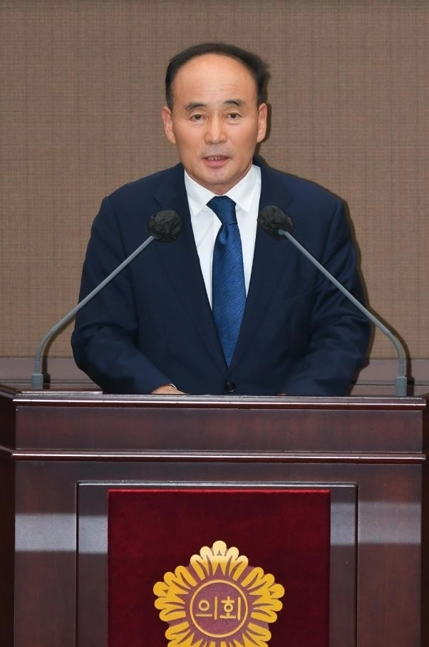 제339회 임시회 제3차 본회의 5분 자유발언을 하는 최두호 의원. 서울시의회 제공