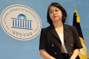 용혜인 하루 만에 반격… 기본소득당 “지역구 의원도 장관 겸직 막아라”