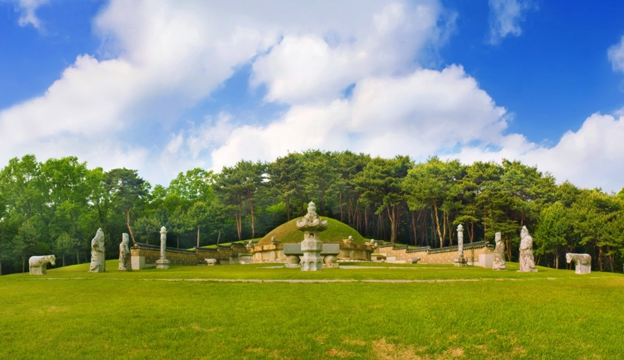 경기 화성에 위치한 사적 융릉 전경. 국가유산청 제공