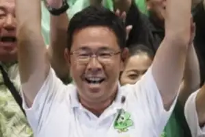 日오키나와 12년 만에 보수 지사 집권