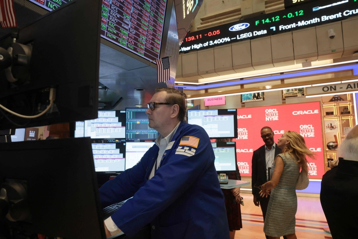 US-NEW-YORK-STOCK-EXCHANGE-OPENS-AFTER-DOW-DROPPED-OVER-600-POIN