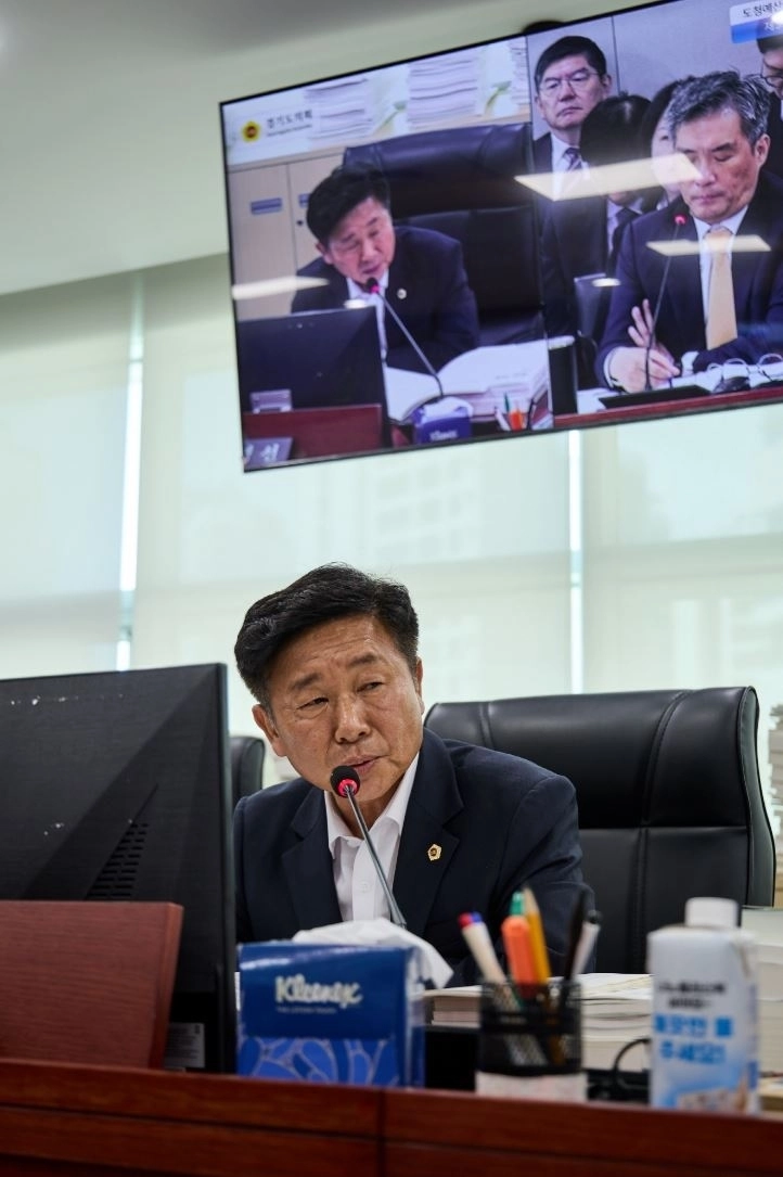 ▲ 지난 11일 열린 제393회 임시회 2026년도 제2회 경기도 추가경정예산안 총괄 심사에서 질의하는 박영선 의원(사진=경기도의회)