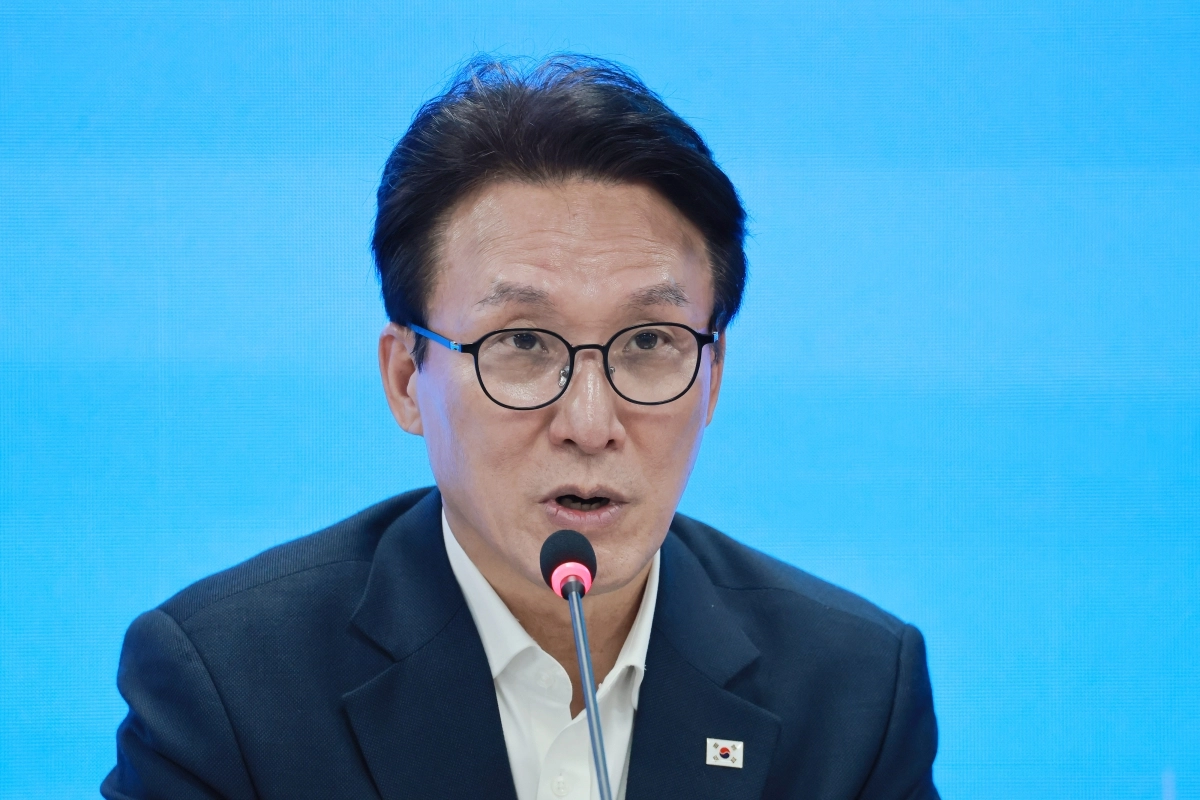 더불어민주당 김민석 대표가 15일 서울 영등포구 여의도 민주당 중앙당사에서 열린 제1차 시·도당위원장 연석회의에 참석해 인사말하고 있다. 2026.9.15. 연합뉴스