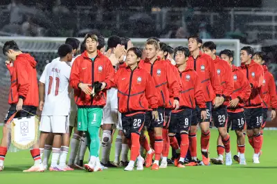 이민성호 태우고 야구장으로 향한 버스…30분 지연 도착에 몸풀기 지장