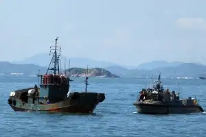 연평도 해상 ‘알박기’ 불법조업…중국인 선원 9명 구속 송치