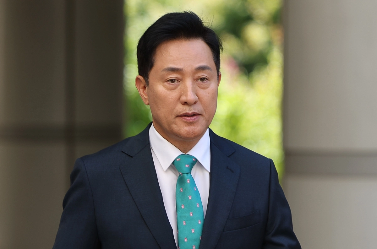 여론조사비 대납 의혹을 받는 오세훈 서울시장이 16일 오후 서울 서초구 서울고등법원에서 열린 항소심 5차 공판에 출석하고 있다. 뉴시스