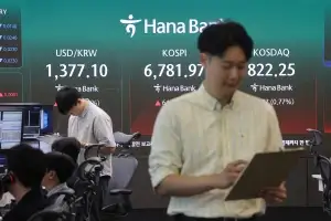 “금리 올렸는데 다행?” 코스피 상승 출발…삼전닉스’ 1%↑
