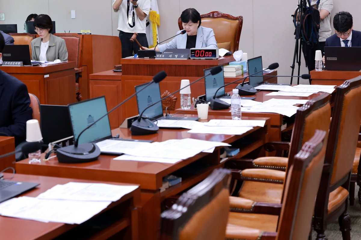 김승원 법무장관 후보자 인사청문보고서 여권 주도 처리