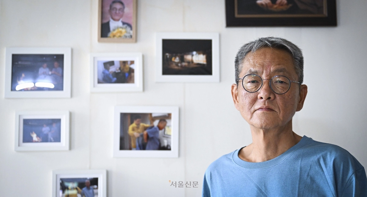 27년 동안 중증 자폐스펙트럼장애 아들을 헌신적으로 돌봤던 전경철 작가가 지난 5일 별세했다. 전 작가가 생전에 발표한 책 ‘안녕, 피터팬’으로 자폐에 대한 관심이 높아지고 있다.  서울신문 DB