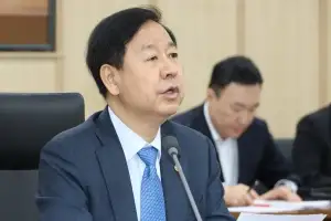 구윤철 “추석연휴 고속도로 기름값 리터당 100원 인하”