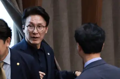 김민석 “교섭단체 15석 논거 더 많아…10석 근거 명료하지 않아”