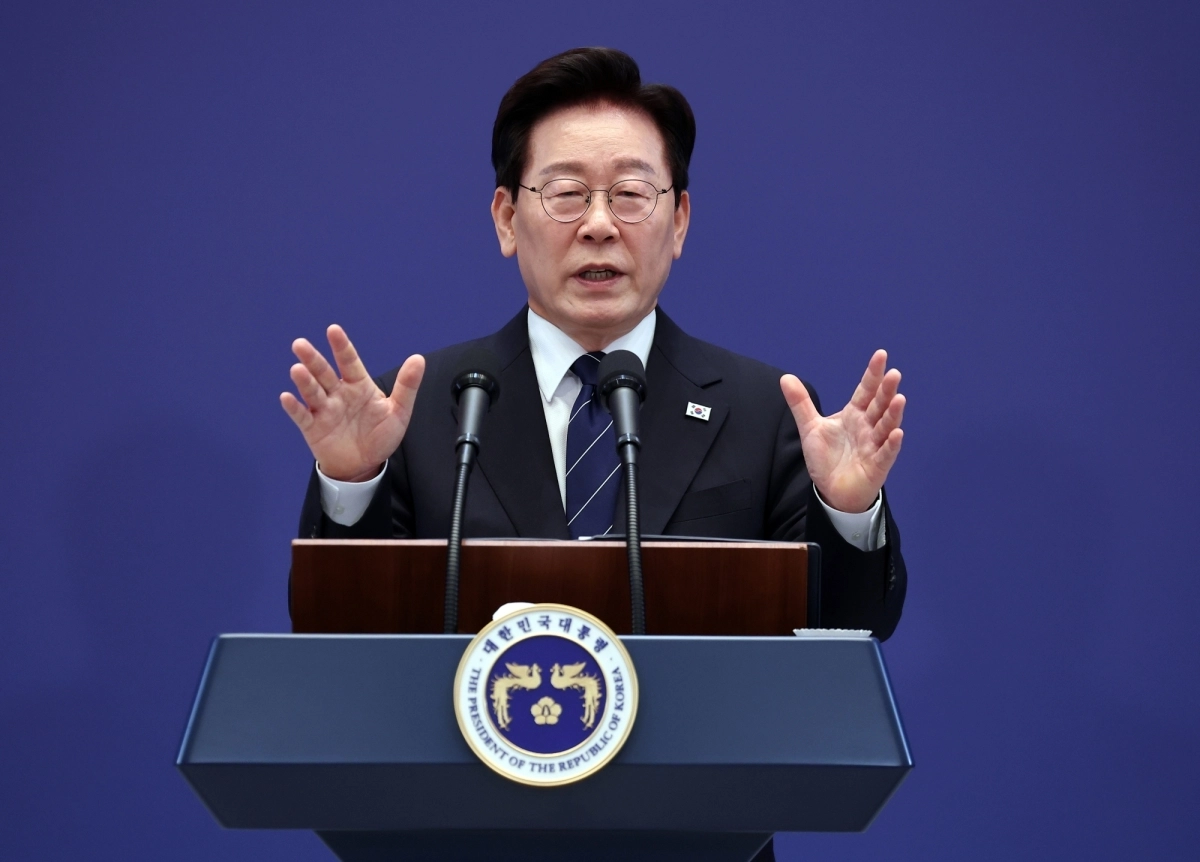 답변하는 이재명 대통령