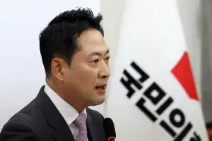 장동혁 “시간 버리고 귀만 버렸다”…李대통령 회견 한 줄 평