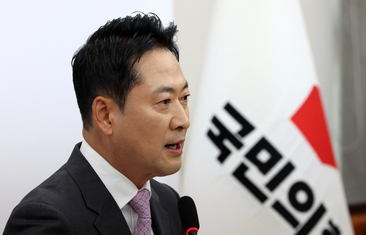 장동혁 국민의힘 대표가 18일 서울 여의도 국회에서 이재명 대통령의 기자회견 관련 기자간담회를 하고 있다. 뉴시스