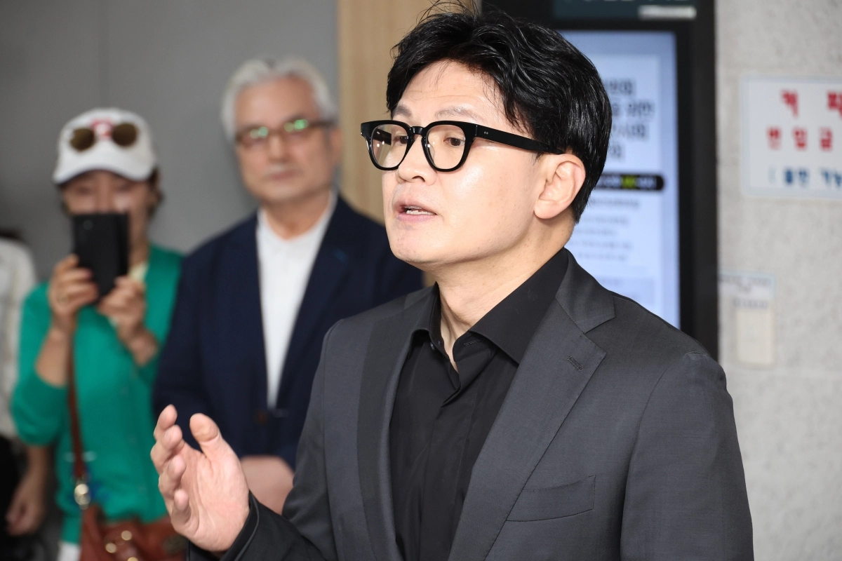 한동훈 무소속 의원이 15일 여의도 국회 의원회관에서 김승원 법무부 장관 후보자를 비롯한 현안 관련 기자회견을 하고 있다. 뉴시스
