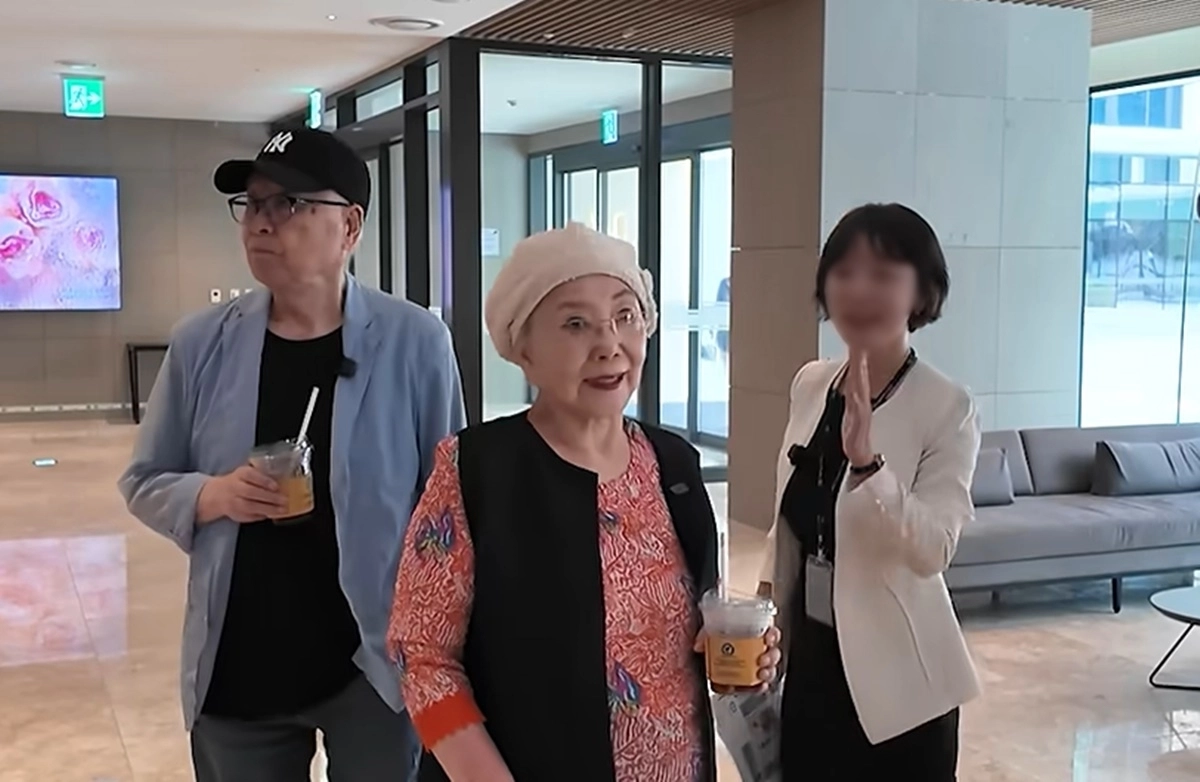 배우 사미자(86)가 실버타운을 직접 둘러본 뒤 입주 의지를 드러냈다. 유튜브 채널 ‘오미자 말고 사미자’ 캡처