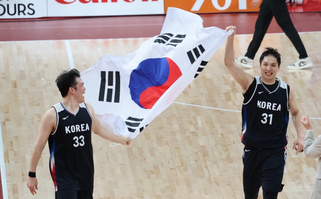 버스 노쇼? 일본 ‘겐세이’쯤이야…금메달 남자농구 “커피나 한잔해~”