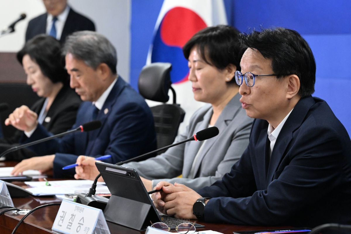 권칠승 더불어민주당 정책위의장이 21일 국회 의원회관에서 열린 농지 전수조사 추진 방향 당정 협의에서 발언하고 있다. 2026.9.21 홍윤기 기자