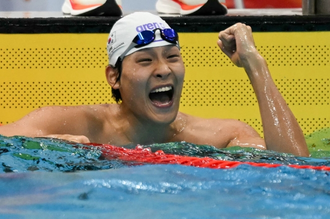 김영범, 자유형 50ｍ AG 신기록…0.04초 은빛 아쉬움 털까