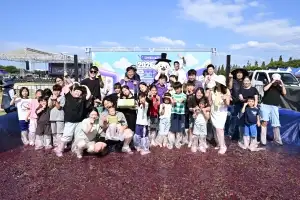 안산 대부포도축제, 2만 4000명 찾았다…첫 포도 경매 수익금 ‘기부’