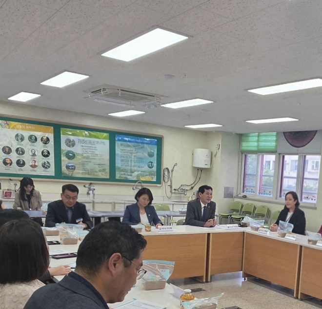 이영봉 경기도의원, 호원초 급식실 현대화·통학안전 현장점검